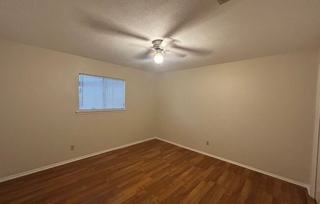 2 beds, 1 bath, $1,495