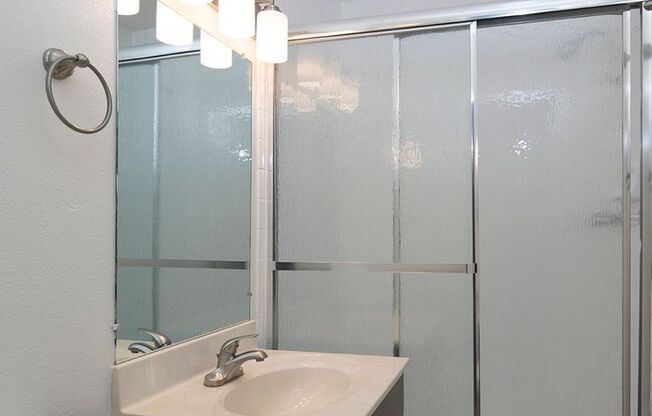2 beds, 2 baths, 918 sqft, $3,195, Unit 25-05