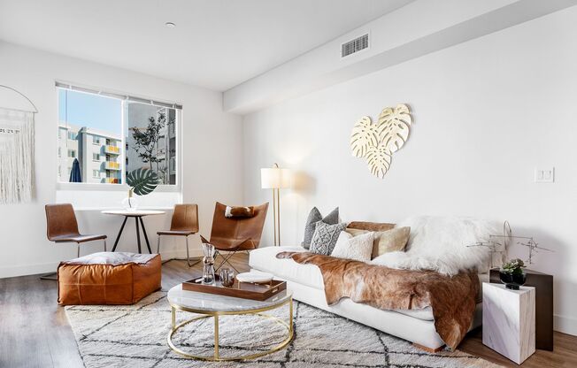 2 beds, 2.5 baths, 1,166 sqft, $3,125, Unit 1437