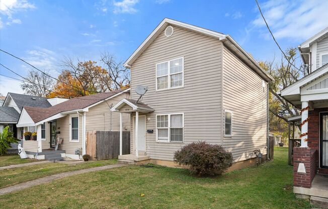 Three Bedroom House With Brand New Carpet