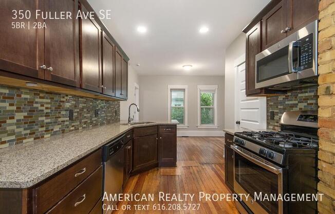 350 FULLER AVE SE