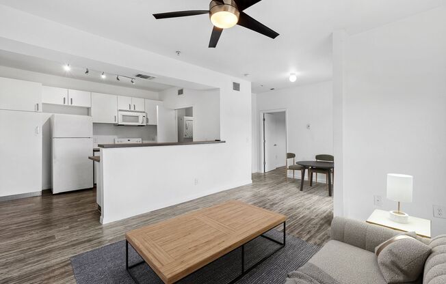 1 bed, 1 bath, 671 sqft, $920, Unit 133