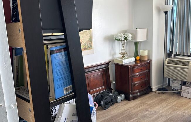2 beds, 2 baths, $3,500