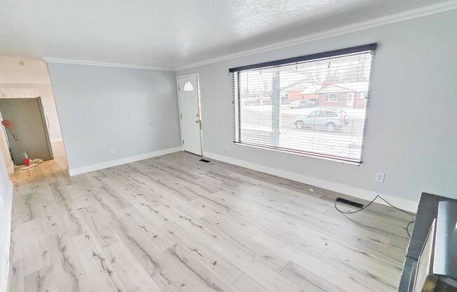 Charming 4 Bed/1.5 Bath Home!