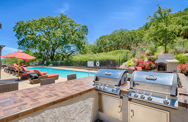 Crooked Oak Apartments in Novato, CA