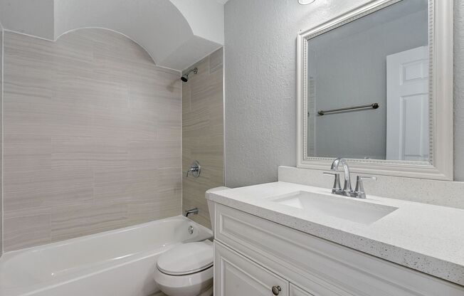 2 beds, 1 bath, 837 sqft, $1,795, Unit 833