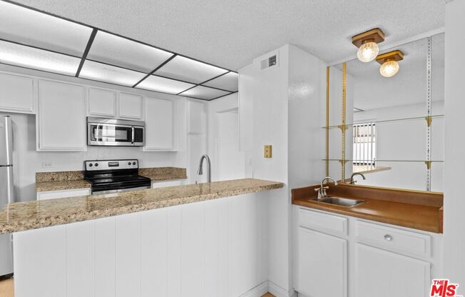 2 beds, 2 baths, 1,340 sqft, $4,500, Unit 603
