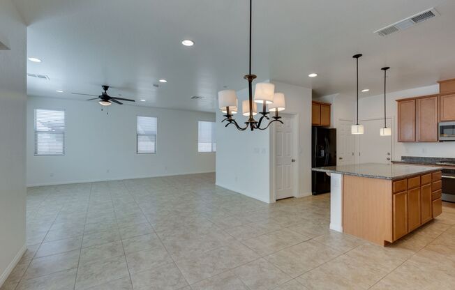 4 beds, 2 baths, $2,350