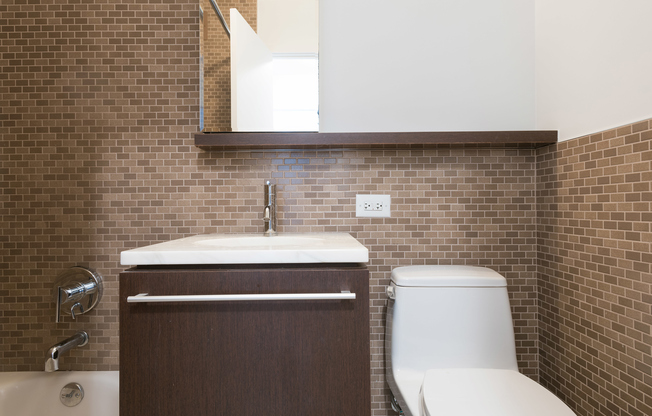 Studio, 1 bath, $3,795, Unit 10D