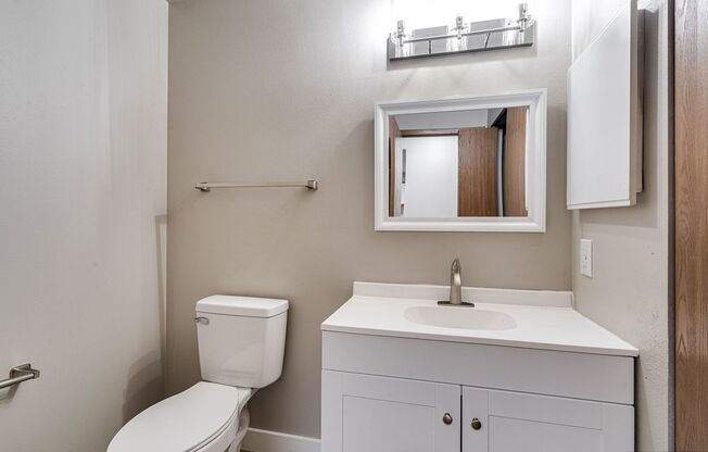 3 beds, 2 baths, 1,250 sqft, $1,999, Unit FR 3263