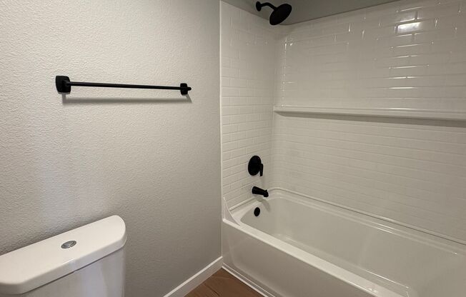 2 beds, 2 baths, 960 sqft, $3,195, Unit C-319