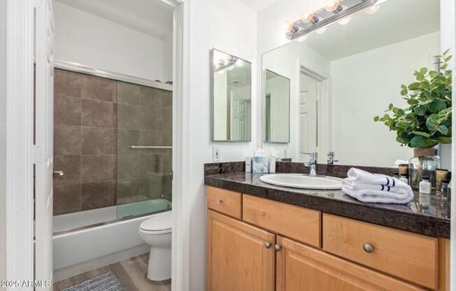2 beds, 2 baths, $2,195, Unit UNIT 2244