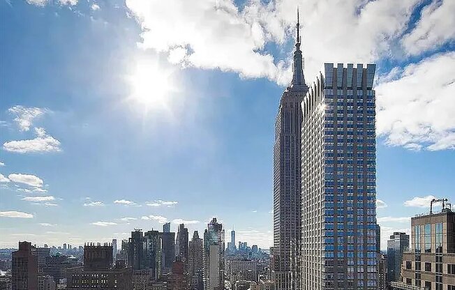 1 bed, 1.5 baths, $6,000, Unit 44D