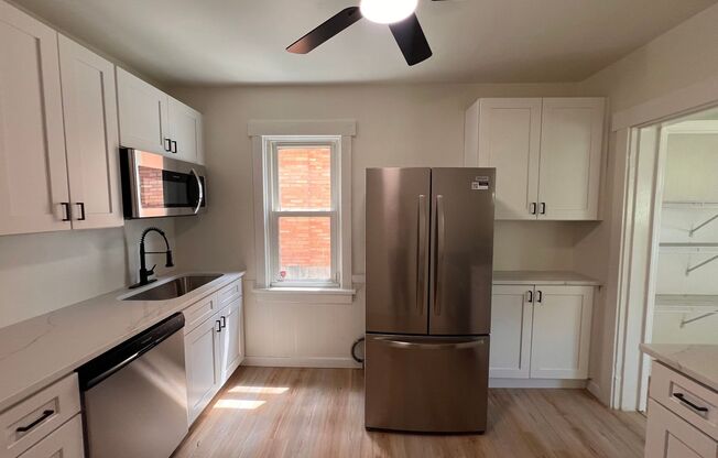 Pittsburgh - 4 Bedroom 2 Bathroom - Recently Renovated House