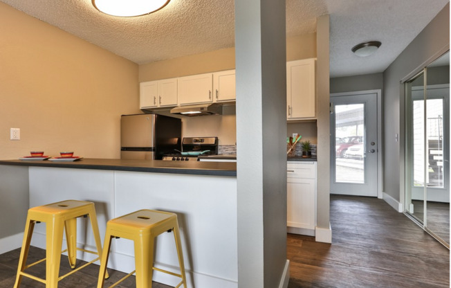 Studio, 1 bath, 406 sqft, $1,149, Unit 36