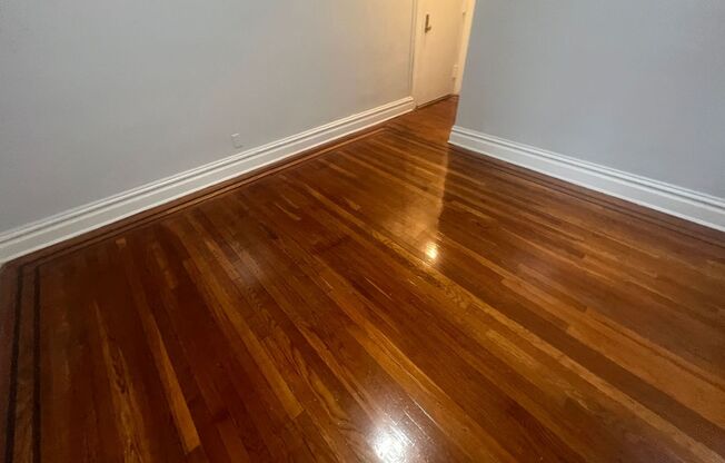 1111-Trefoil Manor, LLC