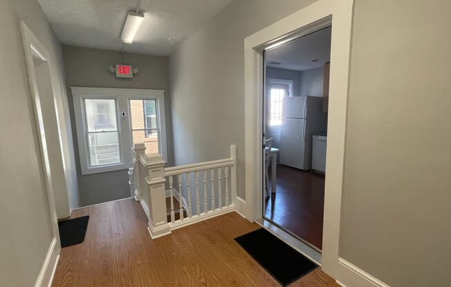 1 bed, 1 bath, $1,200, Unit 3