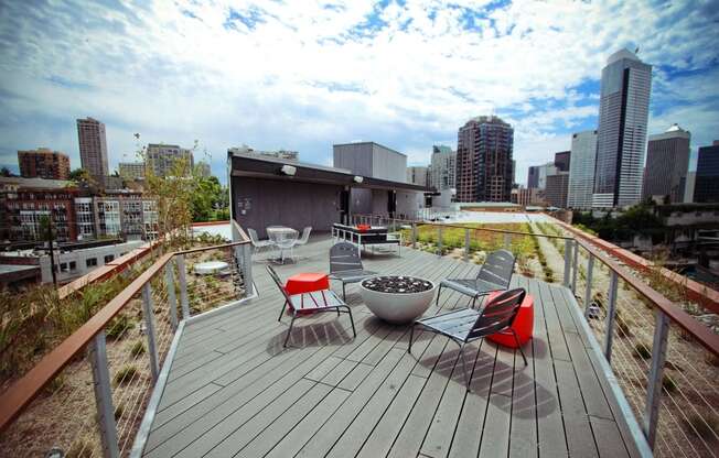 Rooftop Deck at Pine Minor, Seattle, WA, 98101