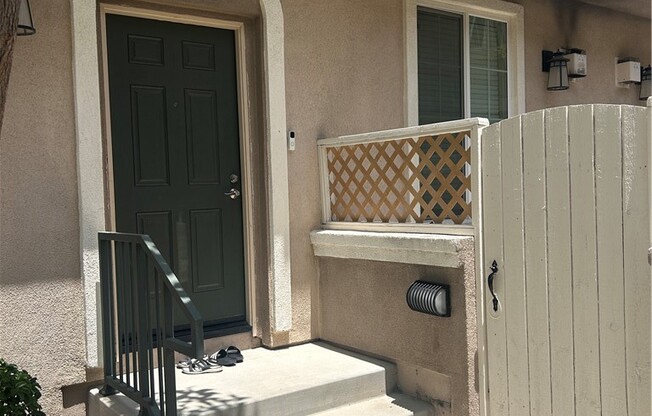 1421 LOMITA BLVD