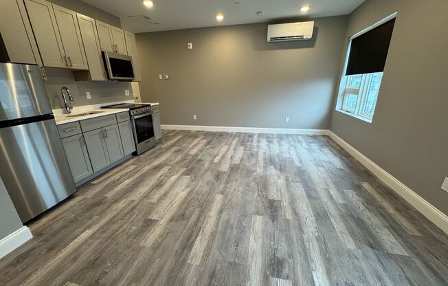 Studio, 1 bath, $2,000, Unit 402