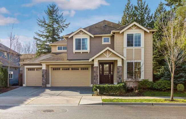 GORGEOUS 5 Bedroom Home in Sammamish