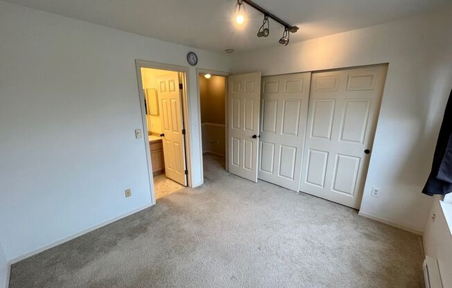 2 beds, 2.5 baths, $2,650, Unit # #J 202