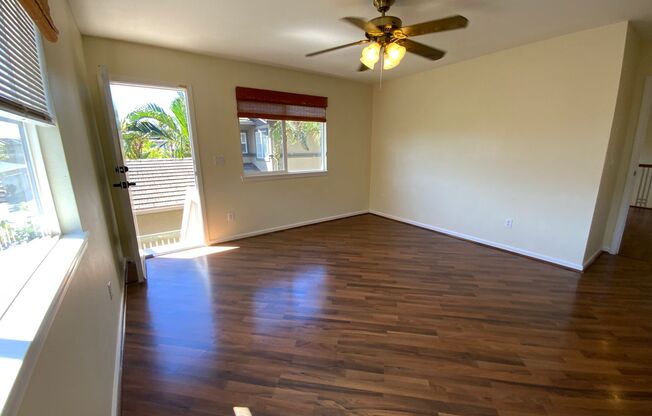 4 beds, 3.5 baths, $5,900