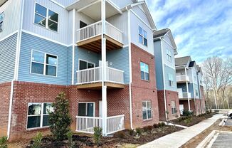 Oak Tree Apartments & Townhomes