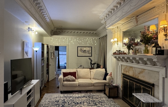 373 COMMONWEALTH AVE