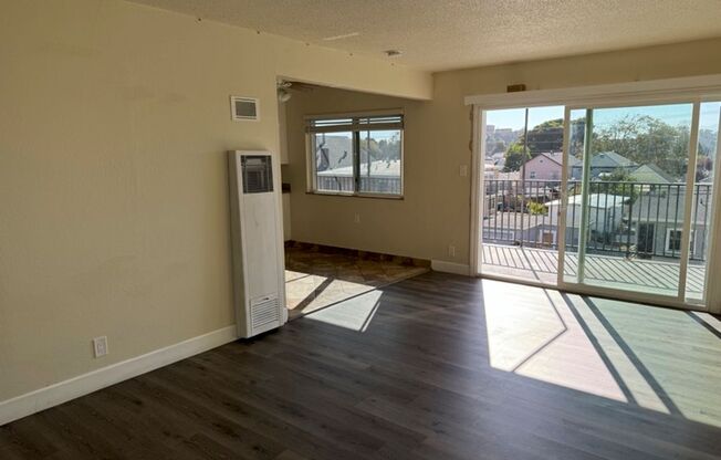 3 beds, 1 bath, $2,495