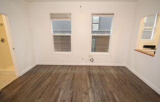 Studio, 1 bath, 325 sqft, $970, Unit 8