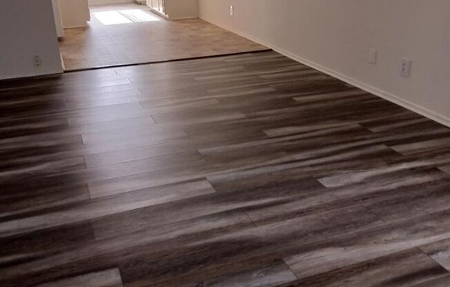 Emerald - Continental Apts.