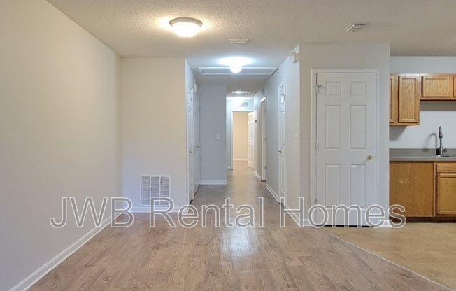 8538 KONA AVE