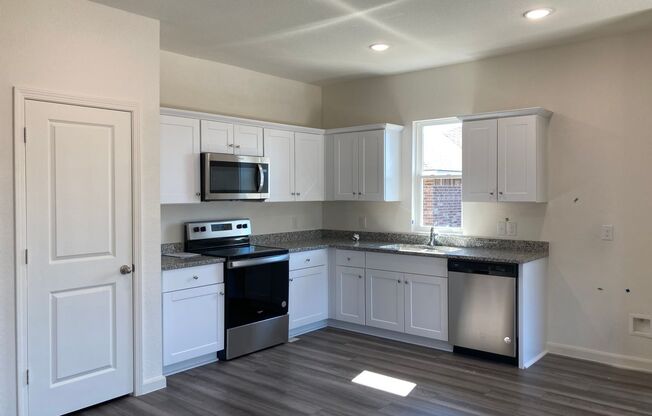 3 Bedroom 2 Bath 1 Story-House for Lease in Glenn Heights!