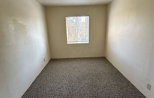 2 beds, 1 bath, 689 sqft, $1,375, Unit 402A