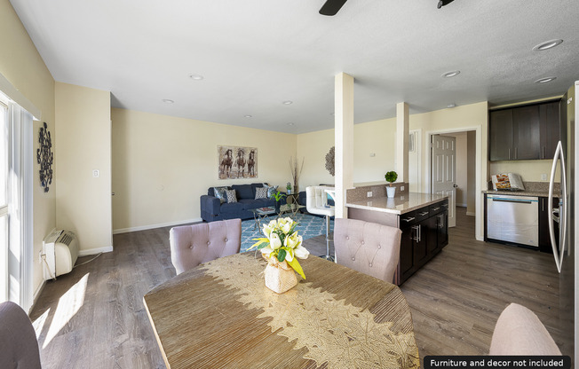 1 bed, 1 bath, 900 sqft, $2,100, Unit 7025-7B