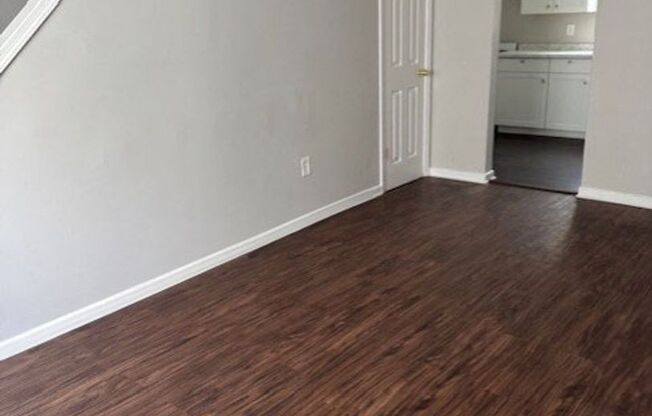 1703 Lamb Ave