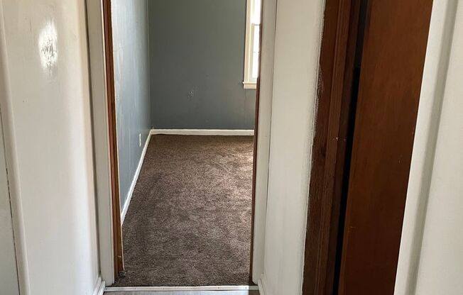 2 beds, 1 bath, $750