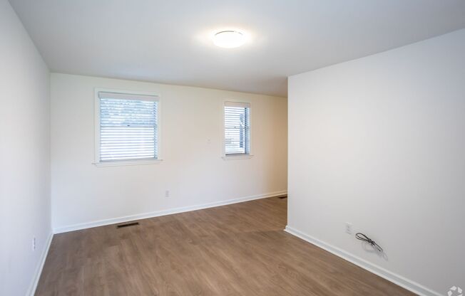 1 bed, 1 bath, 650 sqft, $995