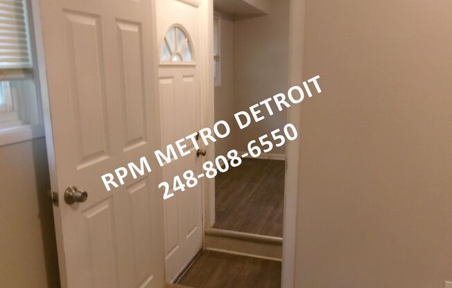 3 beds, 1 bath, $1,275