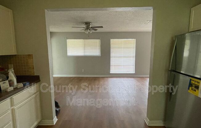 2 beds, 1 bath, 924 sqft, $1,695