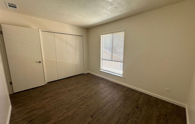 2 beds, 1 bath, $1,450