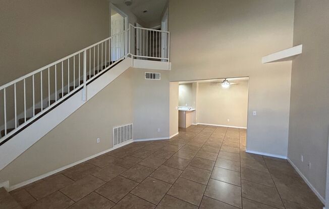Great Silverado Ranch Townhome in Gated Community w/Pool