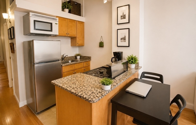 1 bed, 1 bath, 400 sqft, $2,700, Unit 329