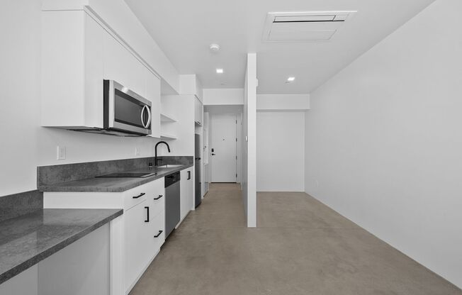 Studio, 1 bath, 347 sqft, $1,895, Unit Unit 8