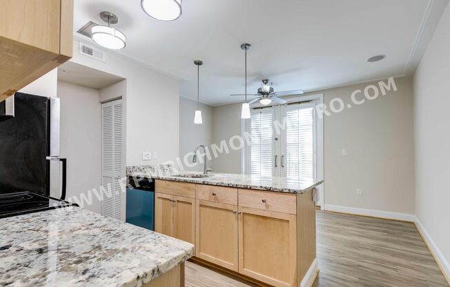 1 bed, 1 bath, 587 sqft, $1,345, Unit 03