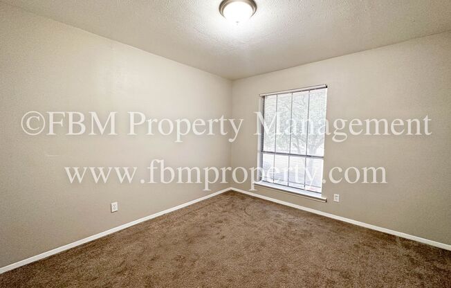 2 beds, 1.5 baths, $1,100, Unit 215