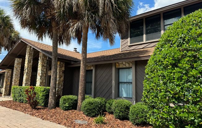 Altamonte 3 Bedroom, 3 Bath Home with Lake access & A pool!