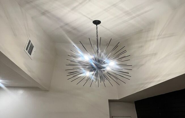 3 beds, 2 baths, 1,200 sqft, $2,599, Unit 1517-01