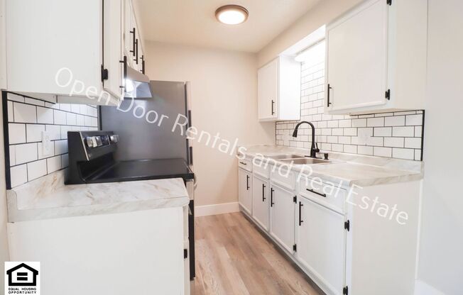 1 bed, 1 bath, 600 sqft, $795, Unit 1708 Franklin Ave Apt C